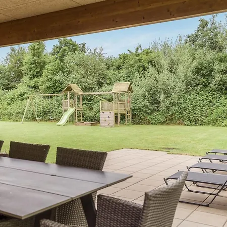 Anabel - 800m From The Sea By Interhome